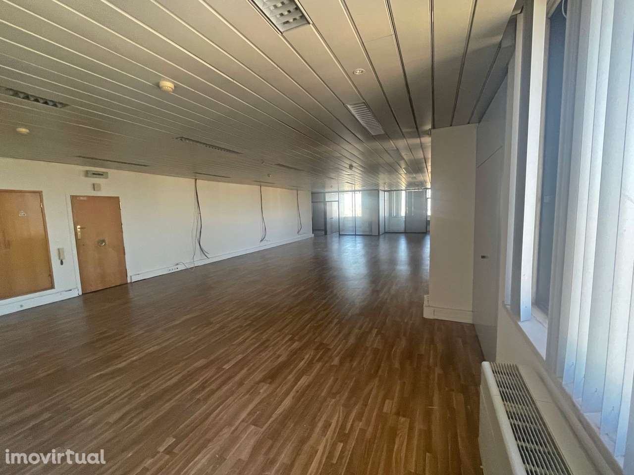 Escritório Venda Prior Velho | 225 m2 | Edifício Sagres - Grande imagem: 2/18