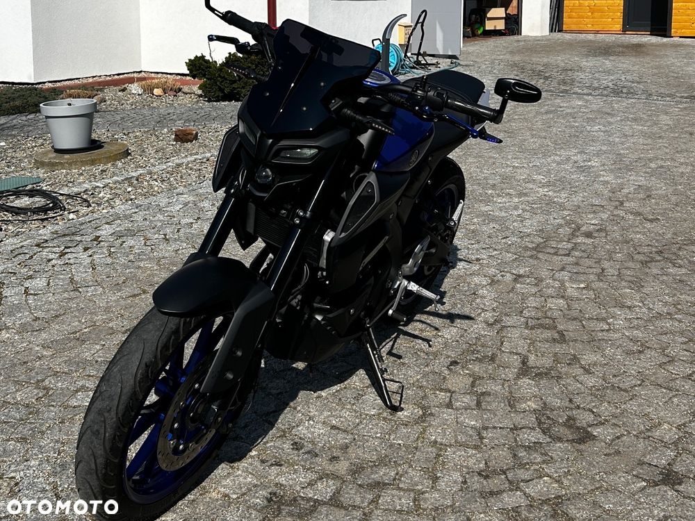 Yamaha MT - 2