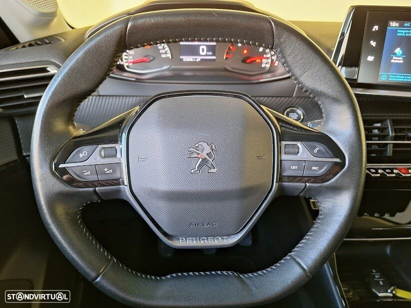 Peugeot 208 1.2 PureTech Allure Pack - 16