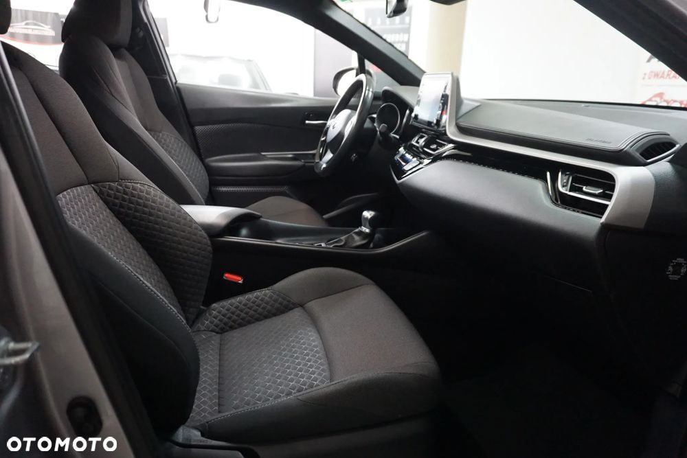 Toyota C-HR Hybrid Business-Edition - 39