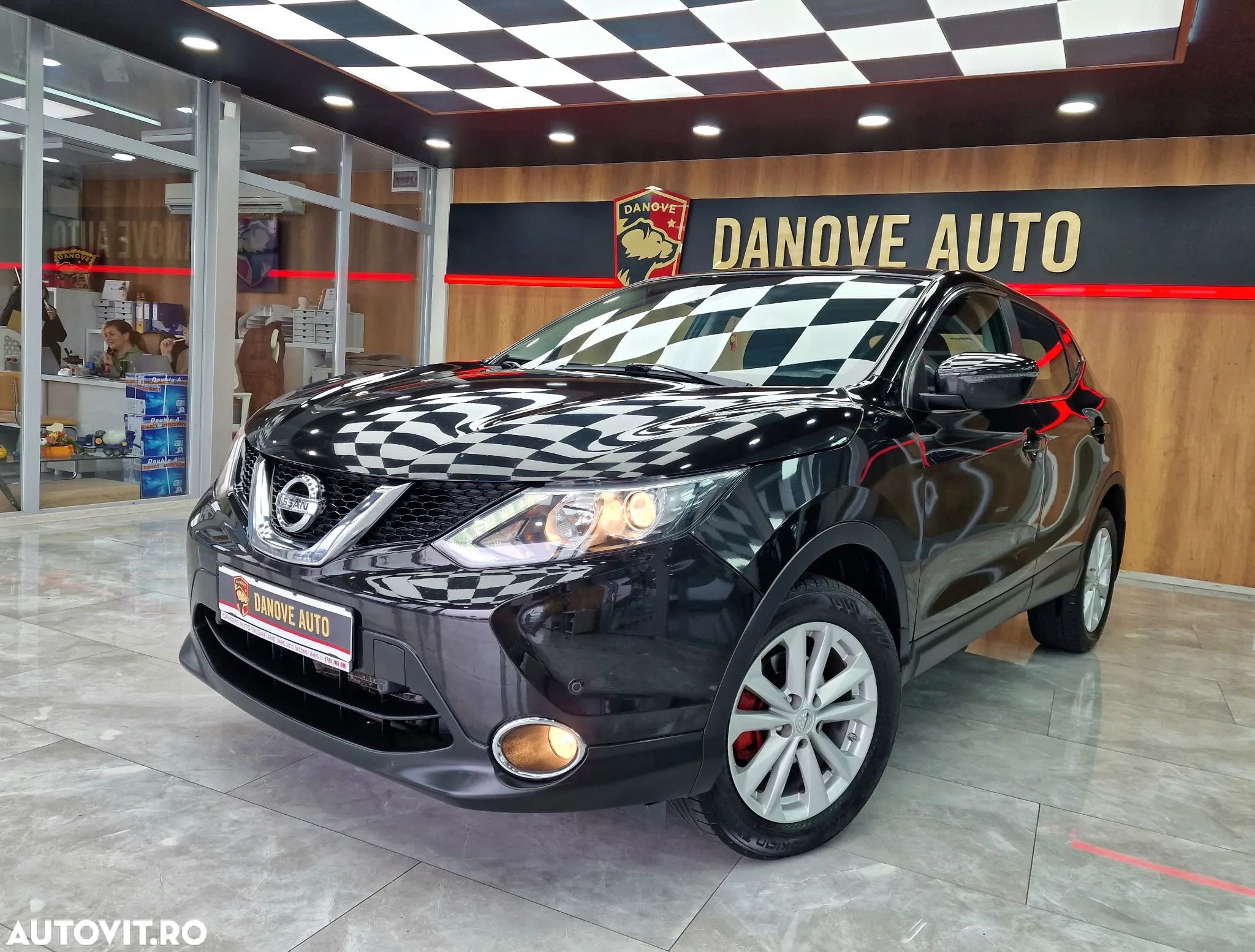 Nissan Qashqai 1.6 DCI Start/Stop X-TRONIC N-Connecta - 1