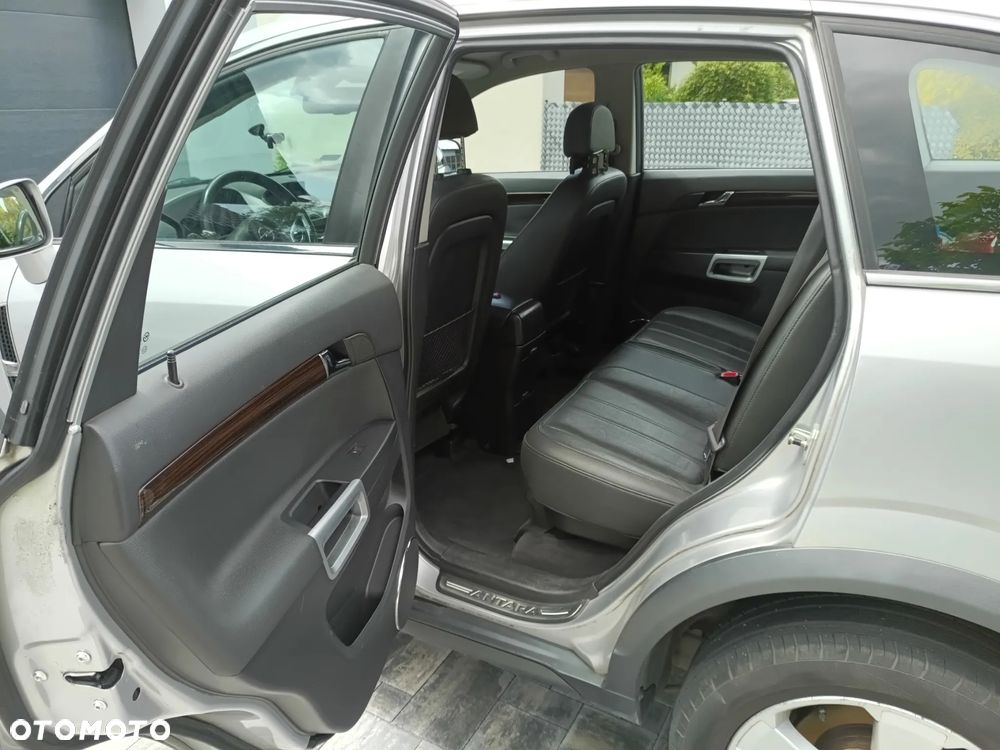 Opel Antara - 11