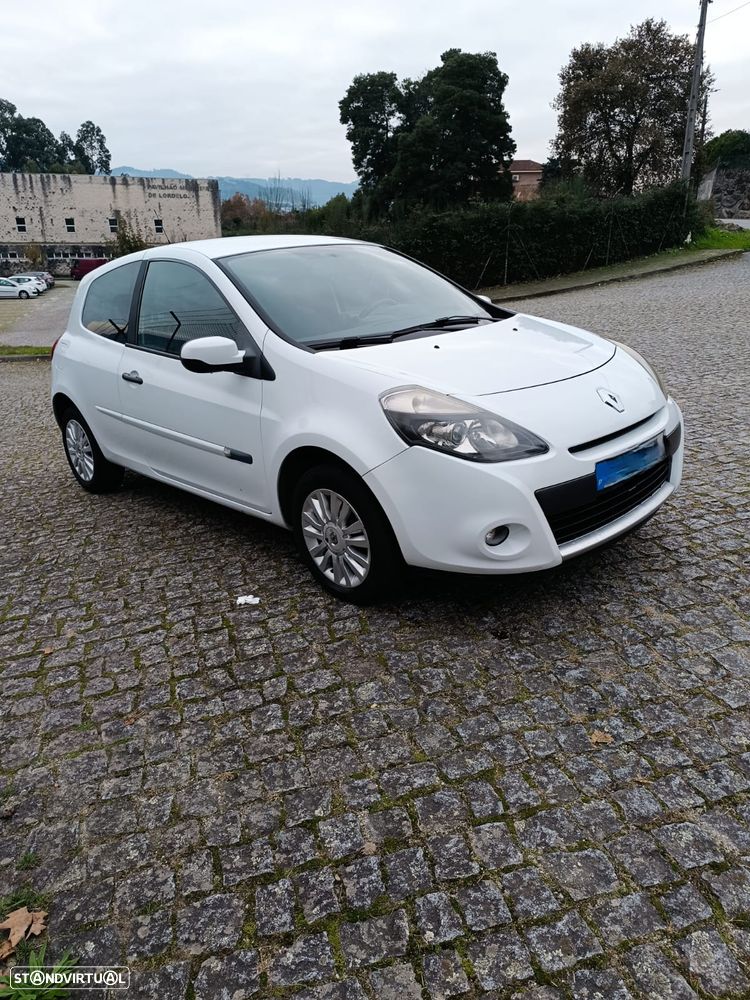 Renault Clio 1.5 dCi Dynamique S - 3
