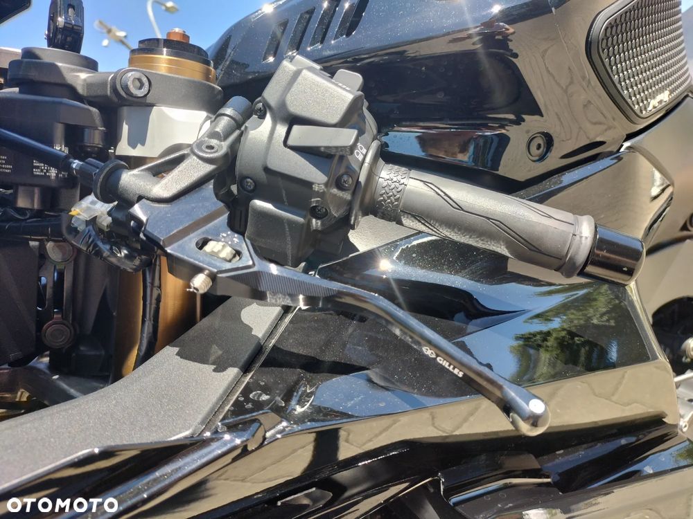 Yamaha R9 - 10
