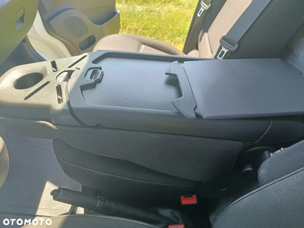 Renault Trafic L1H1 1.6 diesel 145kM, manual, 2019 rok BAGAŻNIK DACHOWY THULE, KAMERA COFANIA, HAK, CZUJNIKI PARKOWANIA, ORGINALNY PRZEBIEG! - 33