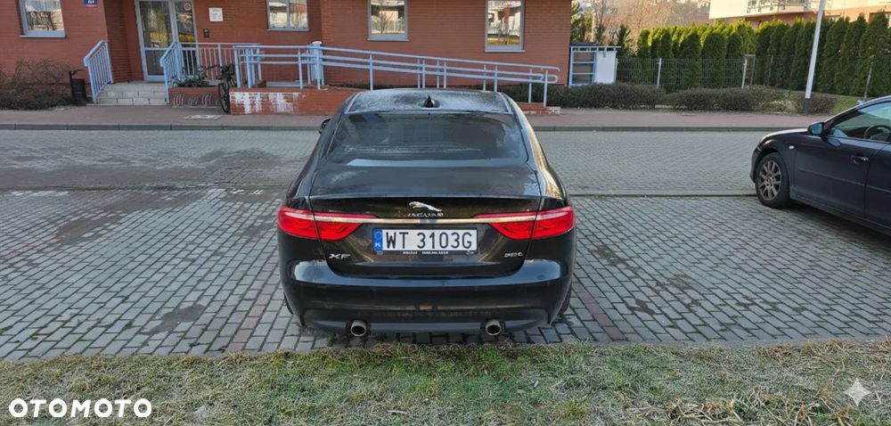 Jaguar XF 2.0 T Prestige - 4