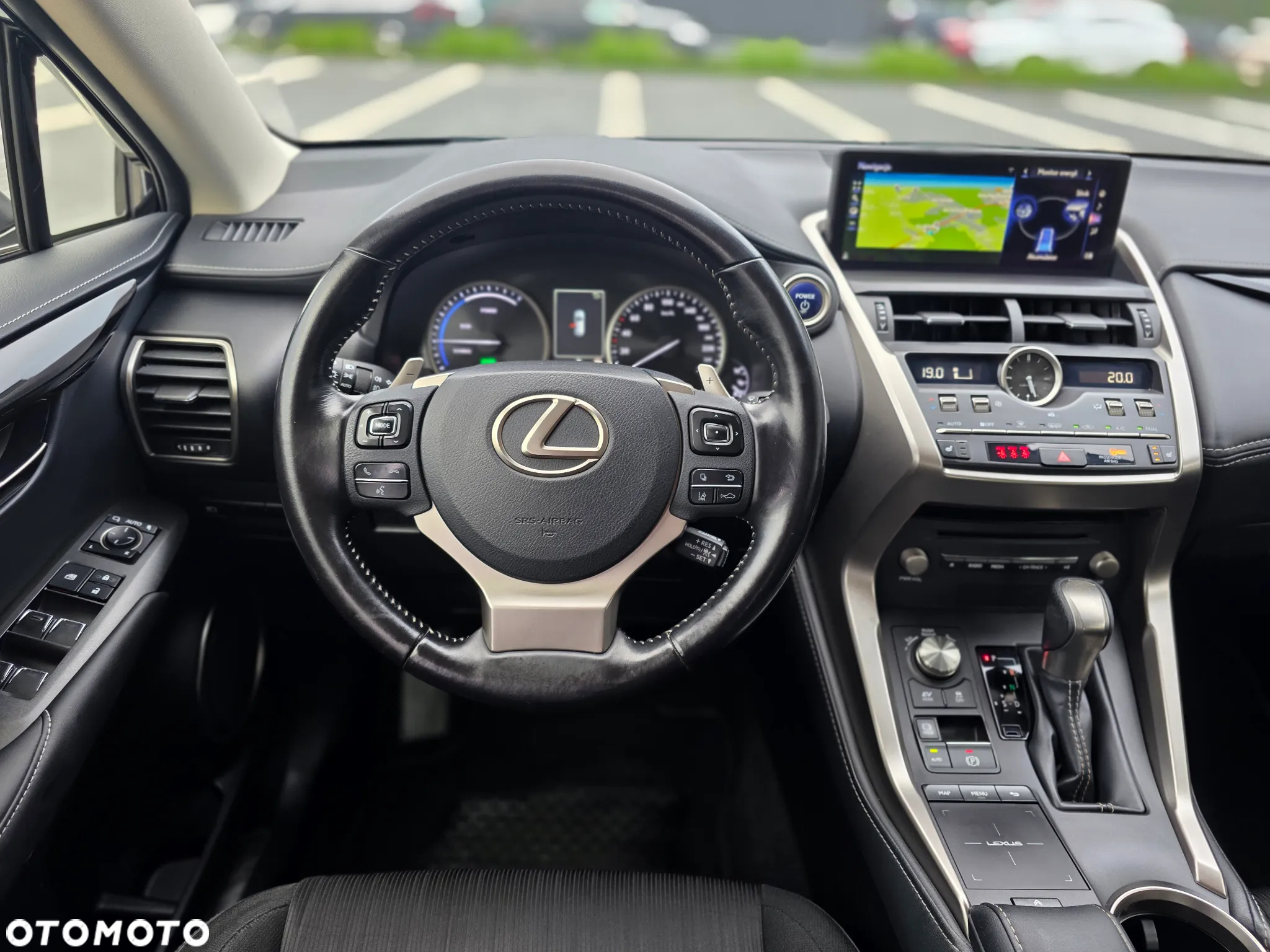 Lexus NX 300h Elegance AWD - 18