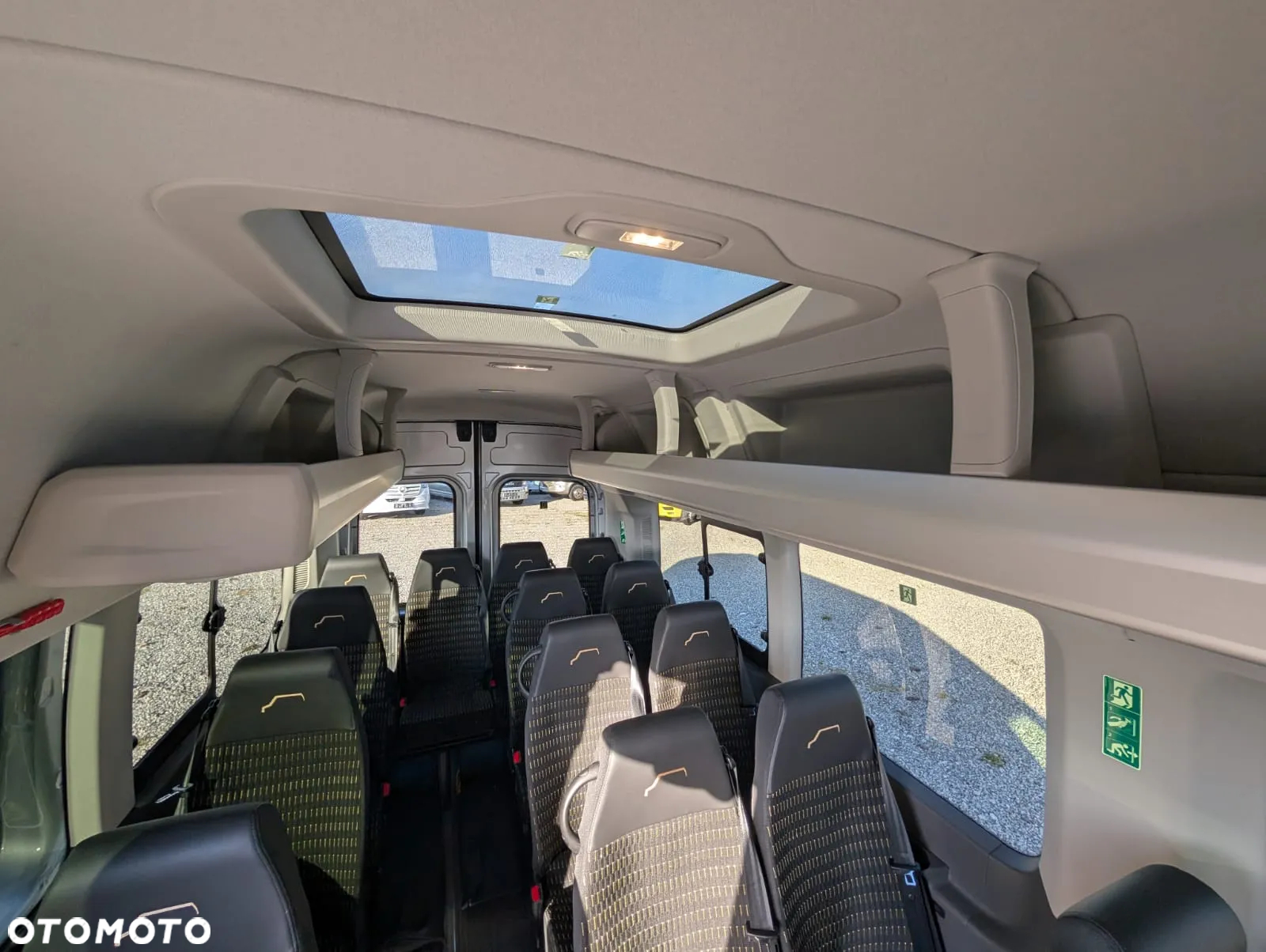 Ford Transit - 19