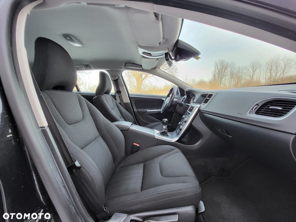 Volvo V60 - 16