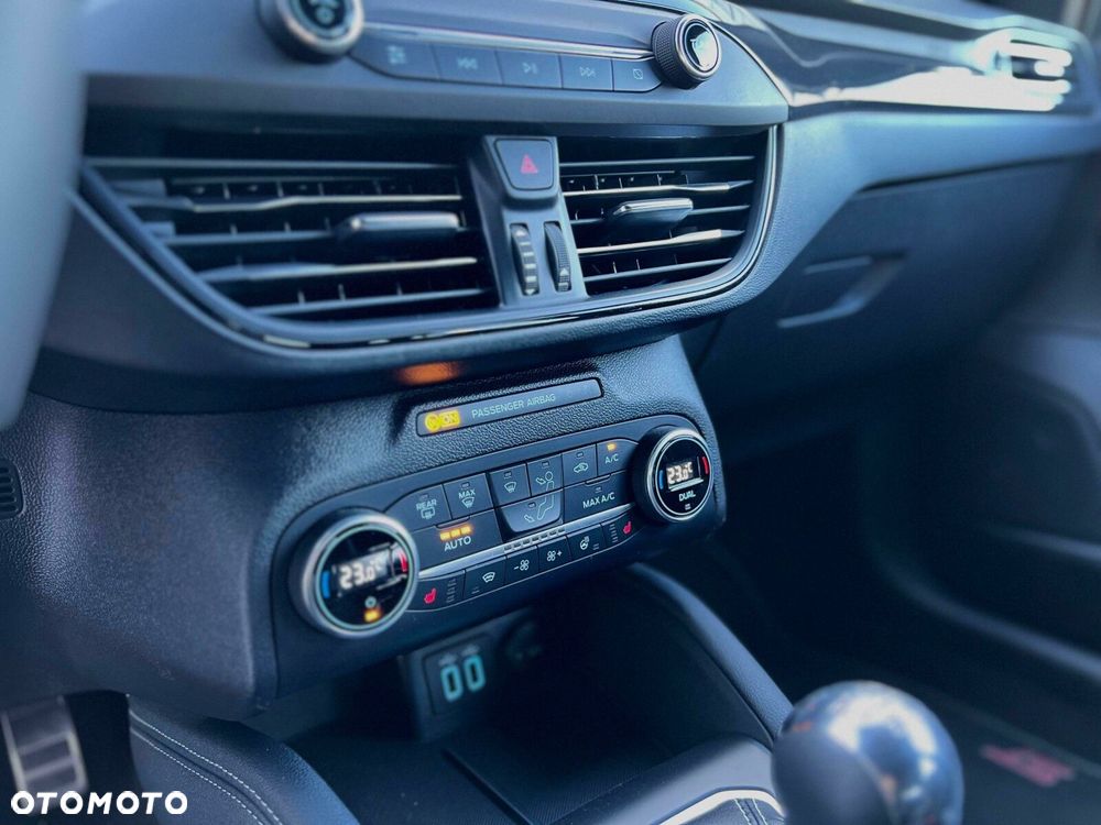 Ford Focus 2.3 EcoBoost ST - 15