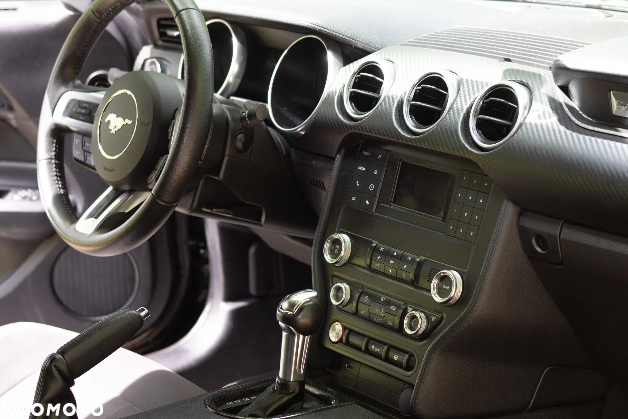 Ford Mustang - 18