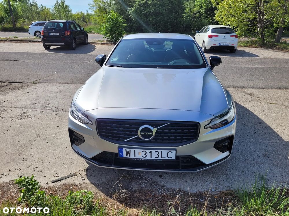 Volvo S60 B4 B R-Design - 1