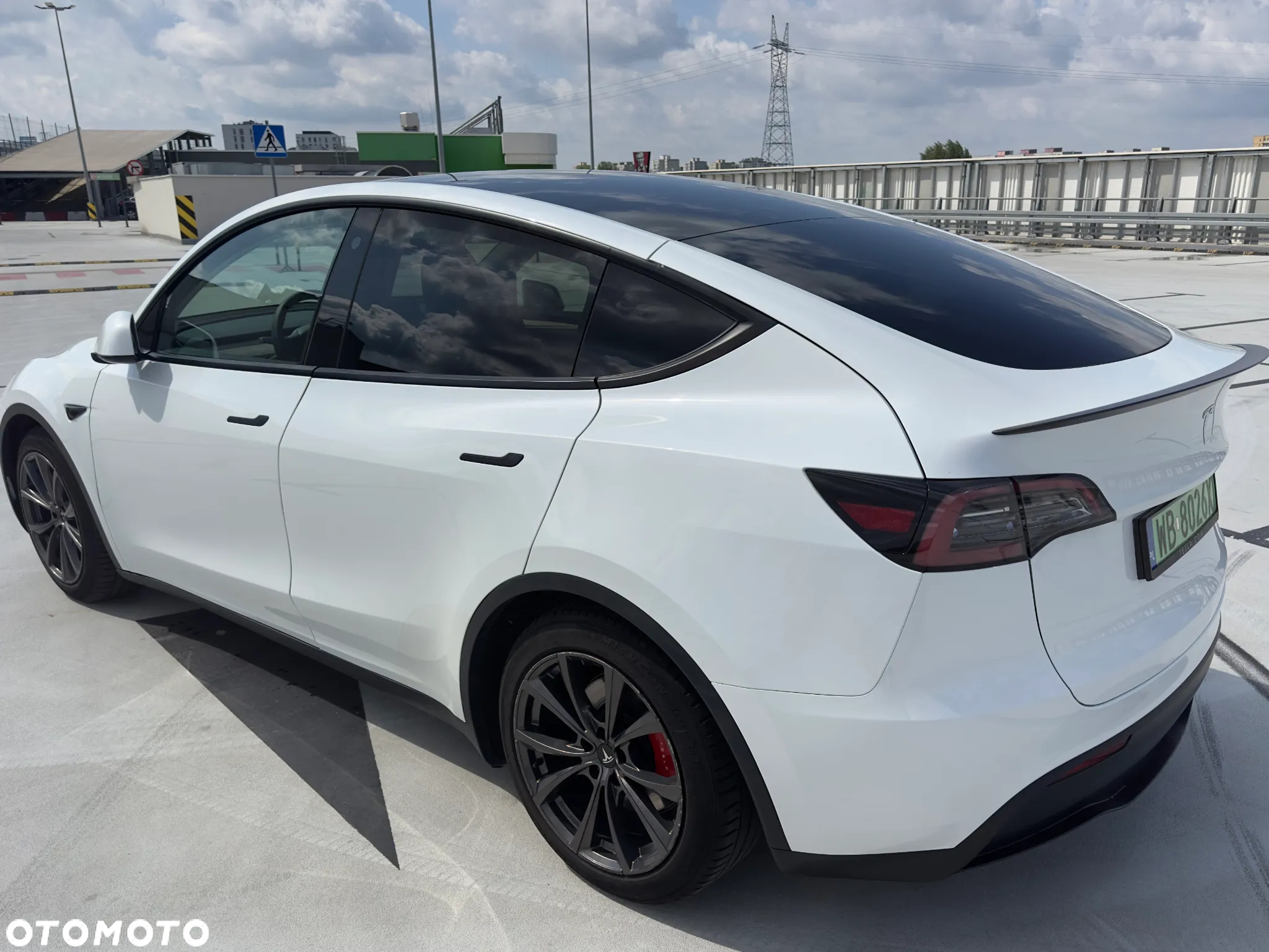 Tesla Y Performance AWD - 5