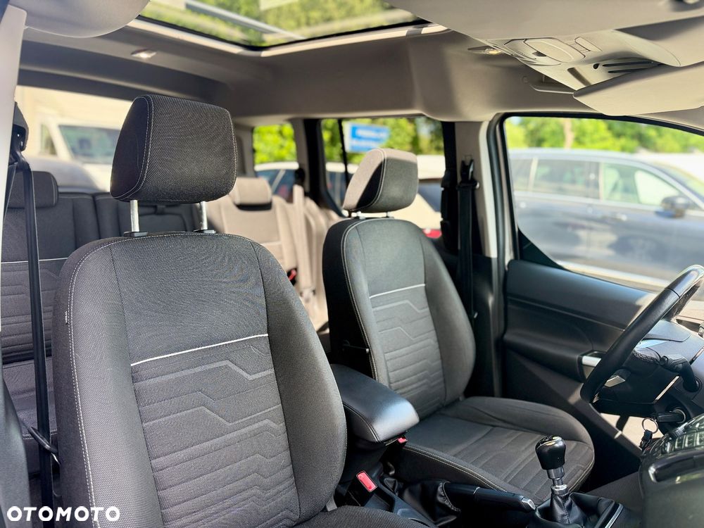 Ford Tourneo Connect 1.5 TDCi Titanium - 25