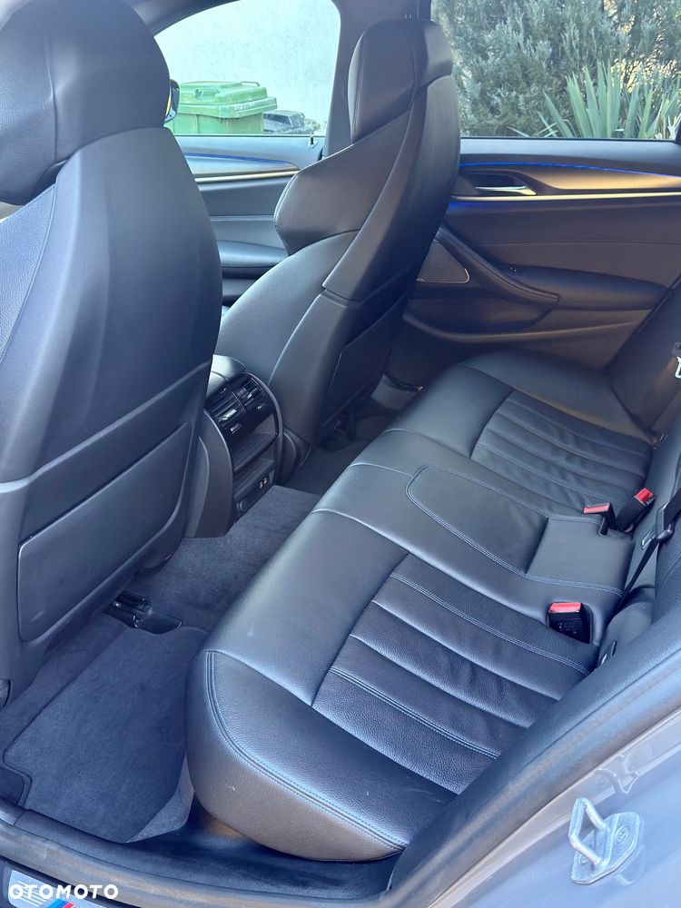 BMW Seria 5 530i xDrive mHEV M Sport sport - 15