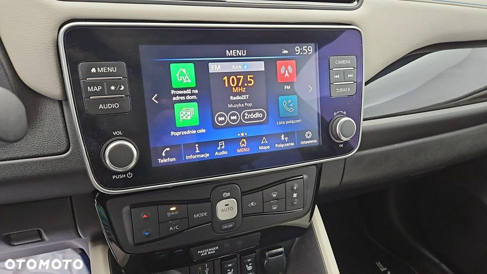 Nissan Leaf 40kWh N-Connecta - 19