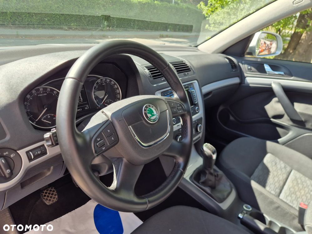 Skoda Octavia 1.6 TDI Ambiente - 9