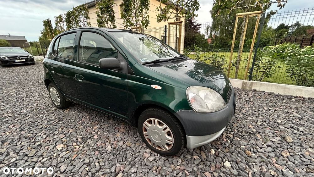 Toyota Yaris - 1