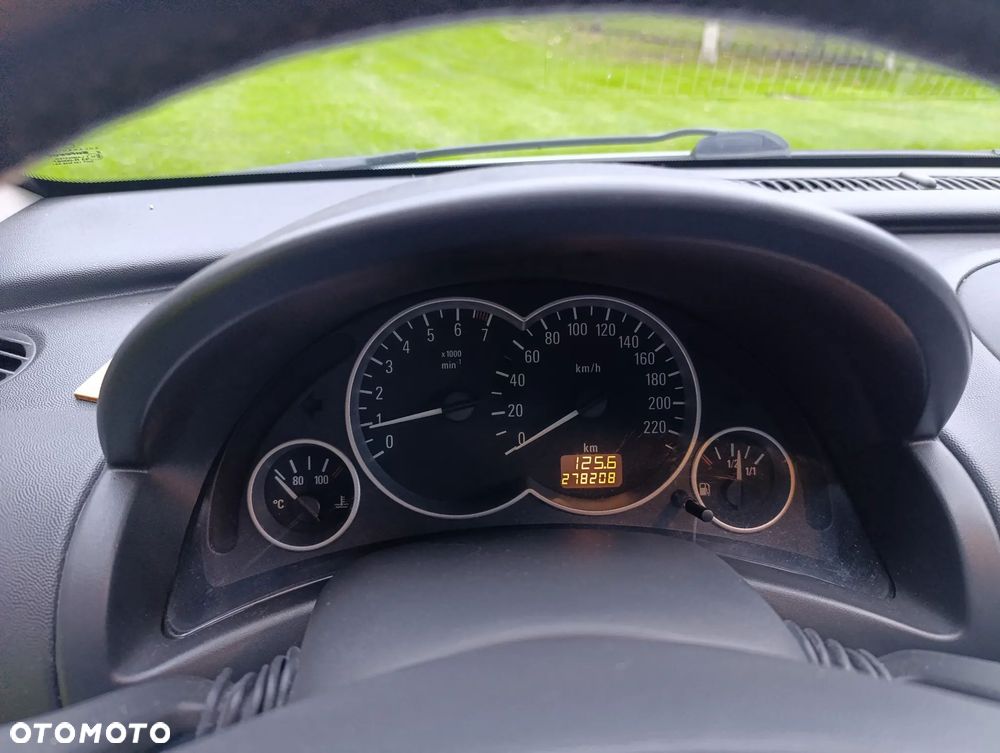 Opel Corsa 1.2 16V Cosmo - 11