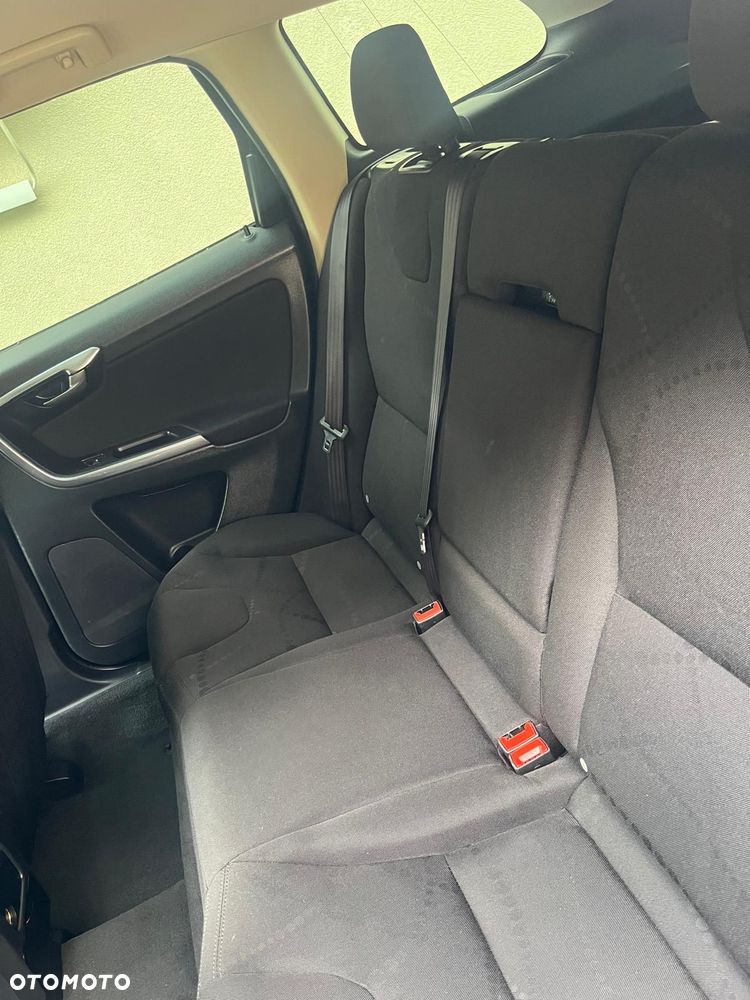 Volvo XC 60 D3 Edition Pro - 8