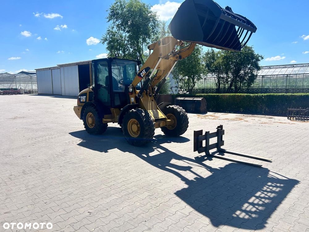 Caterpillar 906 - 23
