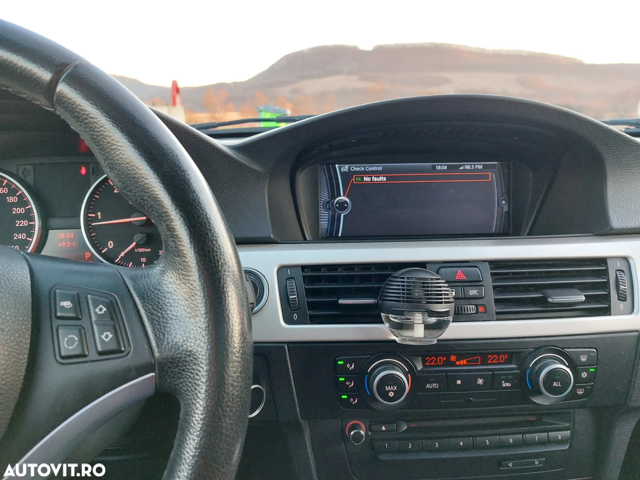 BMW Seria 3 320d DPF Touring Aut. - 13