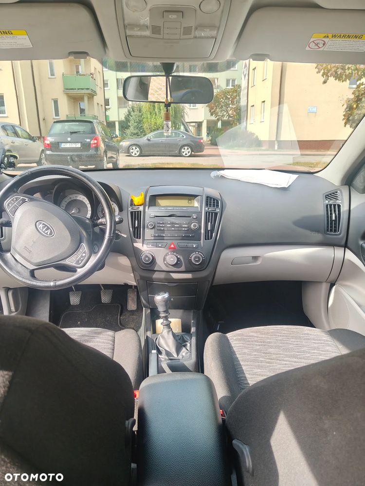 Kia Ceed - 7