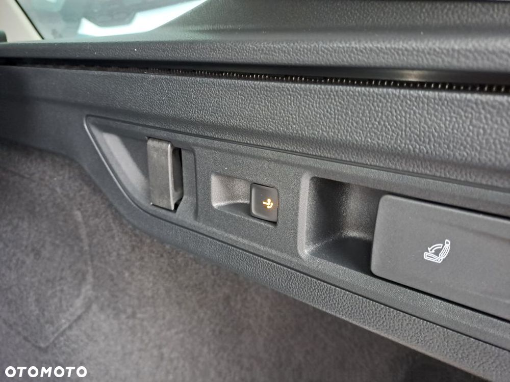 Skoda Superb 2.0 TSI 4x4 L&K DSG - 11