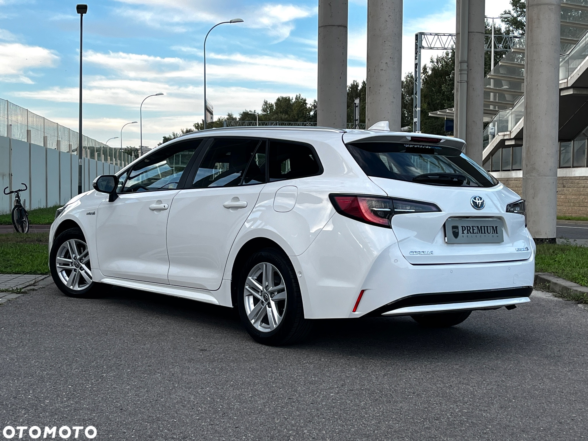 Toyota Corolla 1.8 Hybrid Comfort - 5