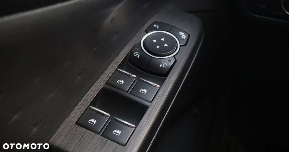 Ford Kuga - 38