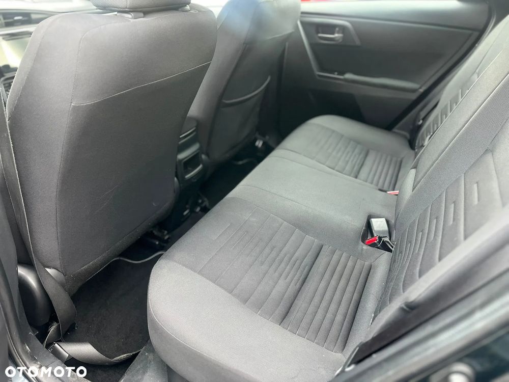Toyota Auris - 7