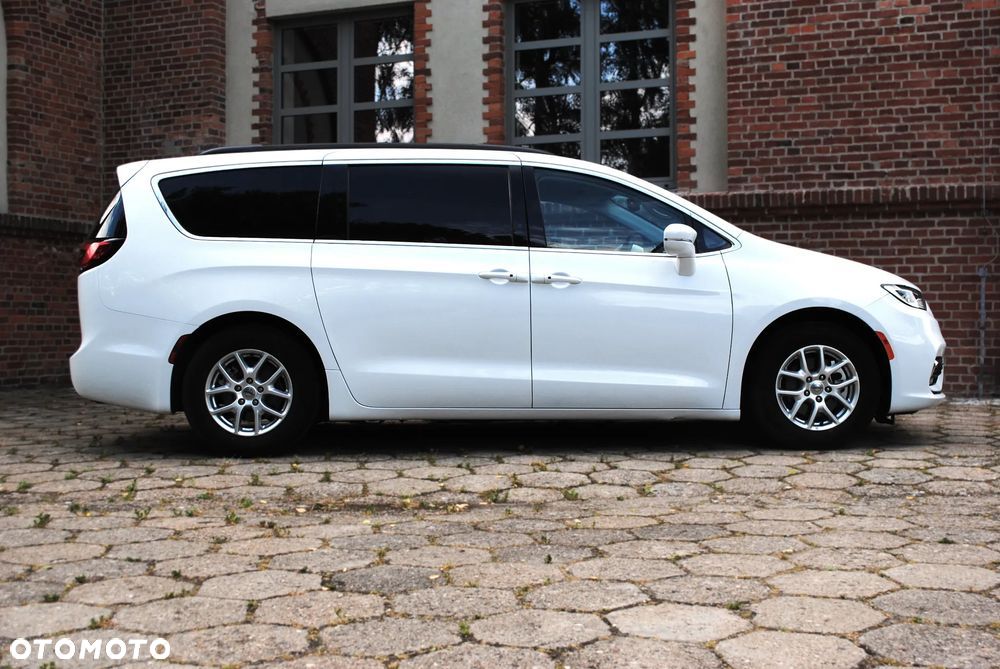 Chrysler Pacifica - 7