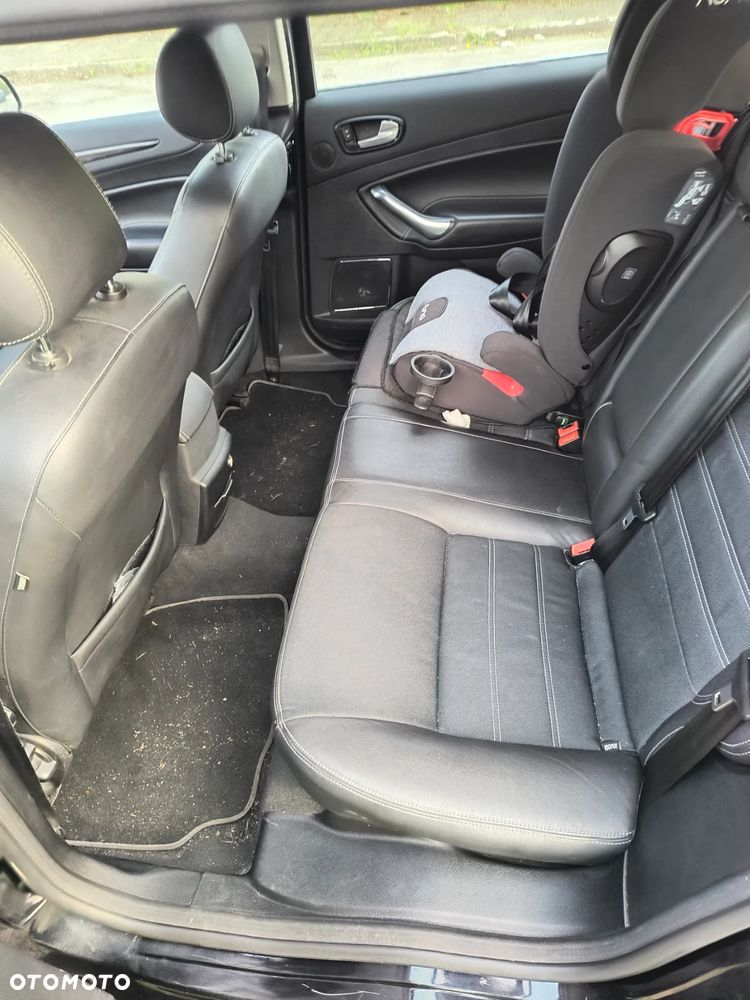 Ford Mondeo 2.0 TDCi Titanium - 9