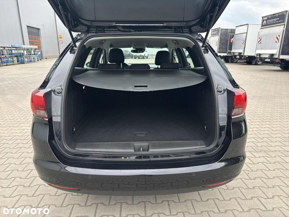 Opel Astra V 1.4 T Edition S&S - 16