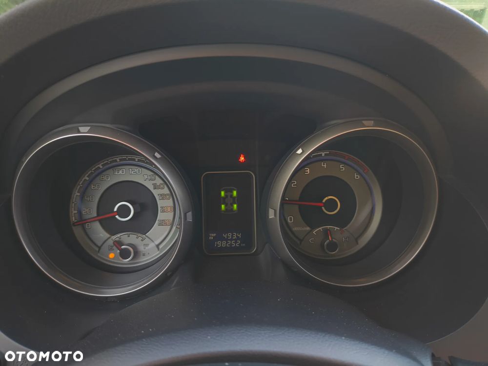 Mitsubishi Pajero 3.2 DI-D Intense - 26