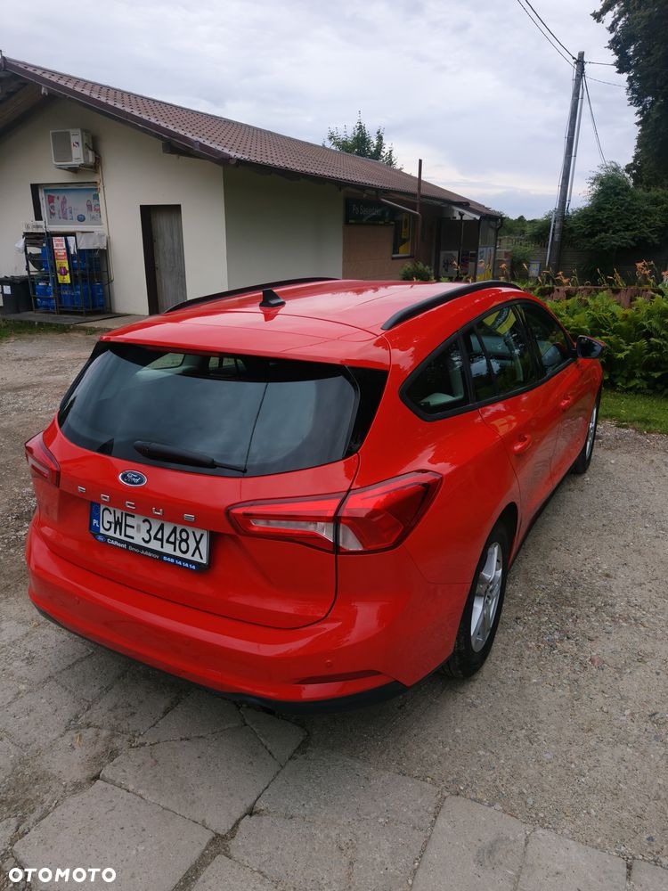 Ford Focus 1.0 EcoBoost Trend - 4