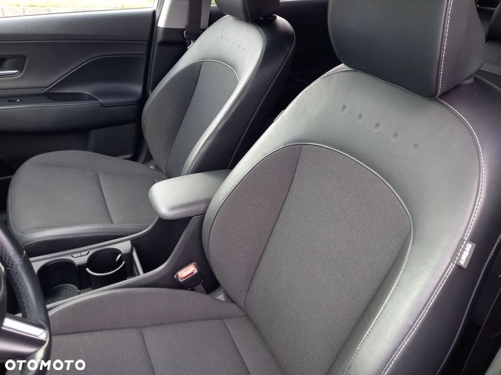 Hyundai Kona 65kWh Executive - 27