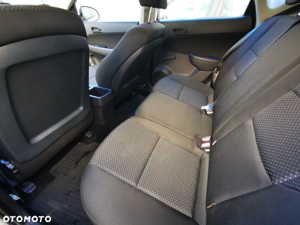 Hyundai i30 1.4 Base - 30