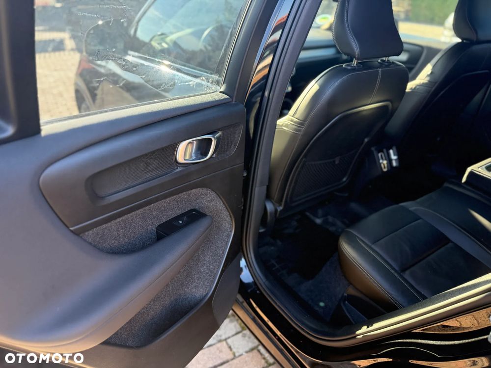 Volvo XC 40 B4 B R-Design - 15