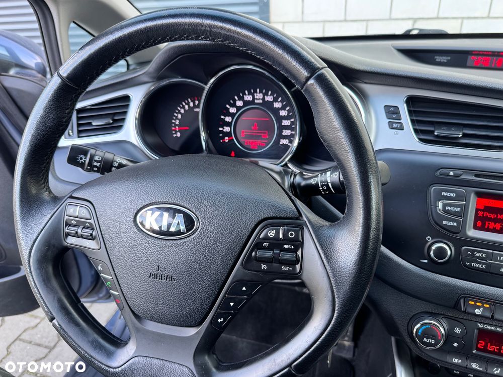 Kia Ceed 1.6 GDI Spirit - 30