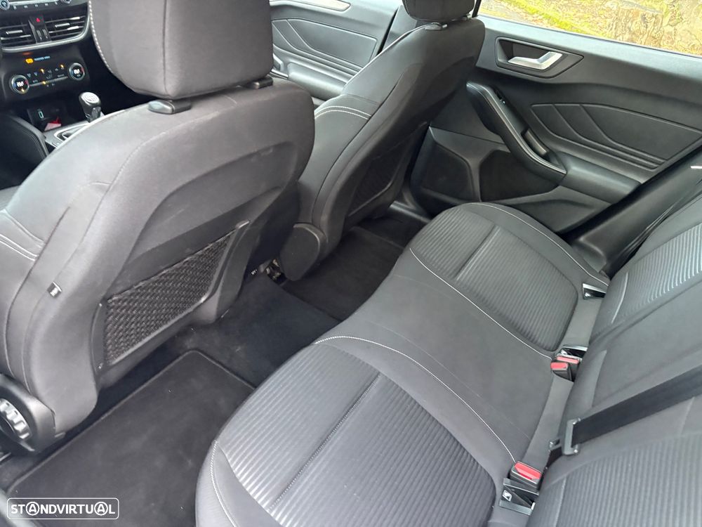 Ford Focus SW 1.5 TDCi EcoBlue Active - 11