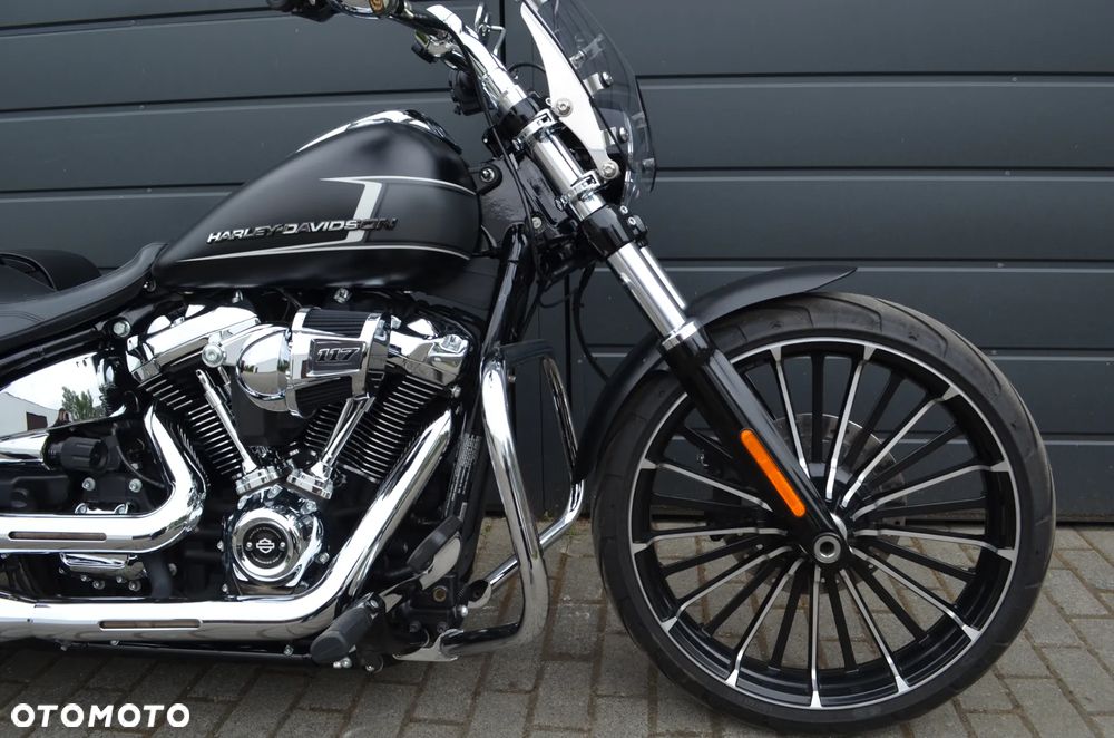 Harley-Davidson FXSB Breakout - 9