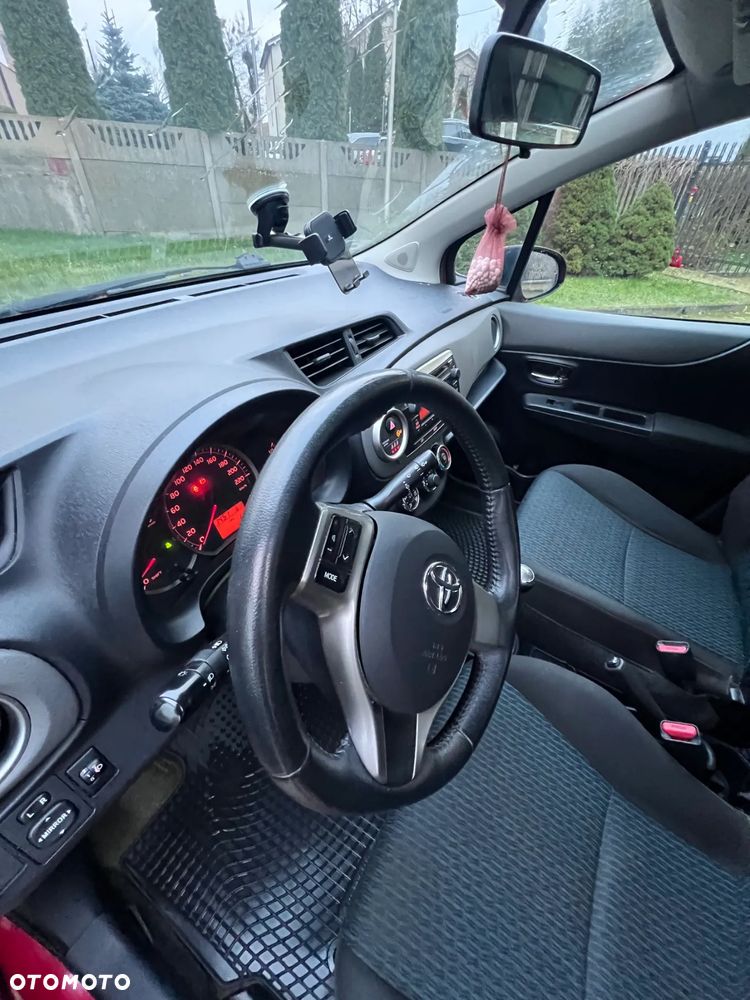 Toyota Yaris 1.0 Luna EU5 - 10