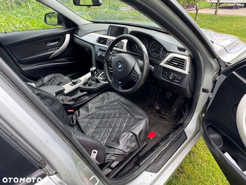 BMW Seria 3 316i - 7