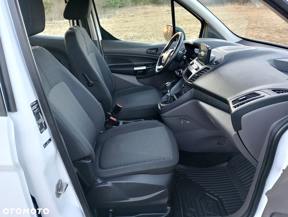Ford Transit Connect - 14