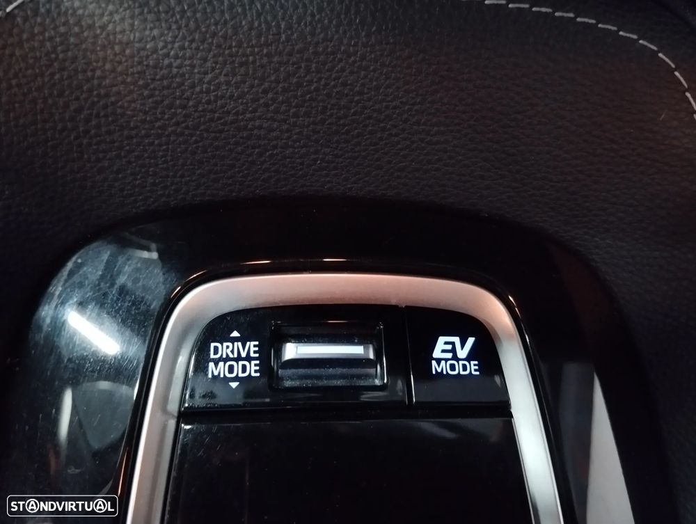 Toyota Corolla 1.8 Hybrid Comfort - 33