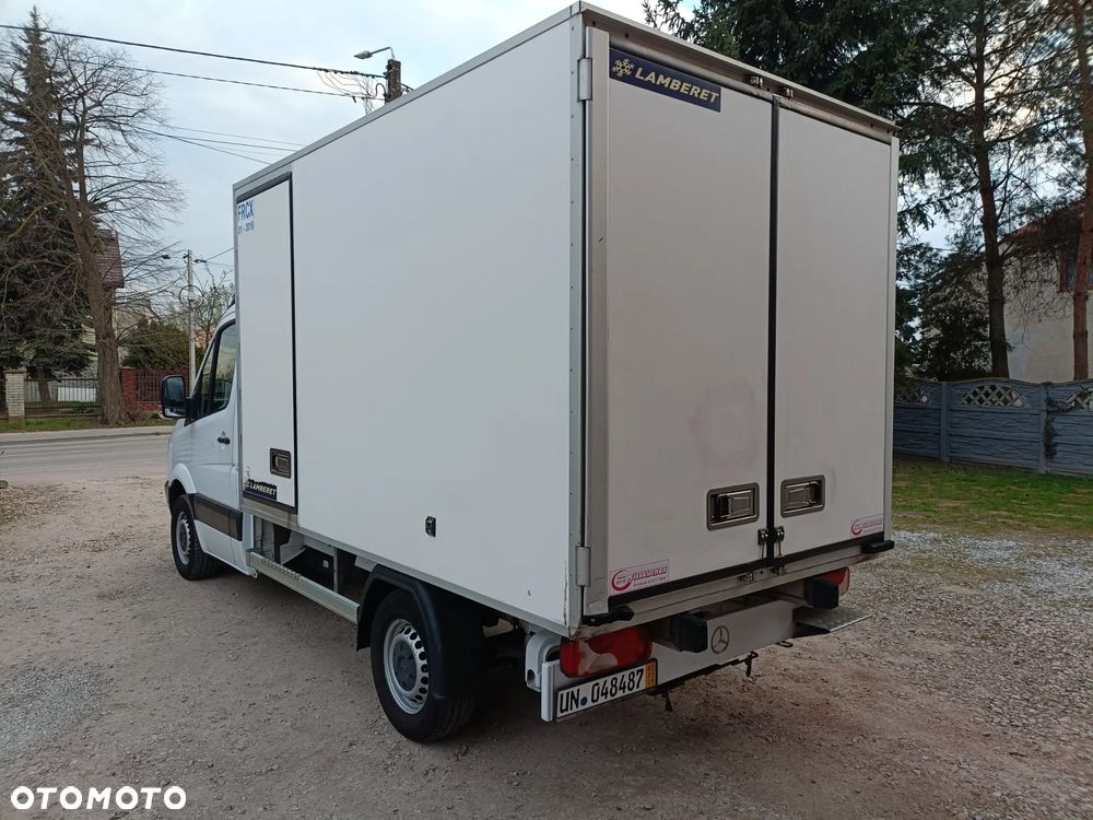 Mercedes-Benz Sprinter - 10