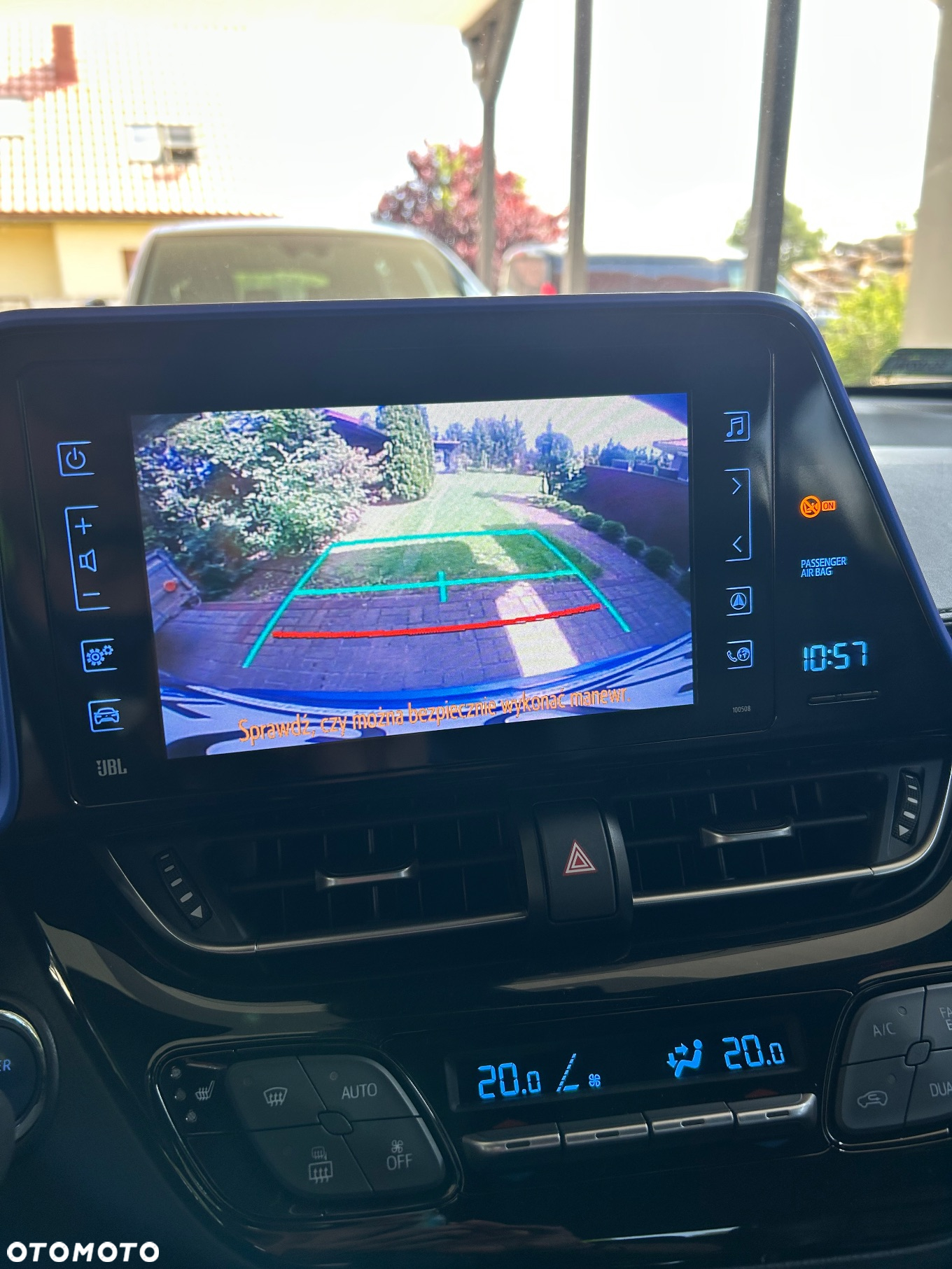 Toyota C-HR - 13