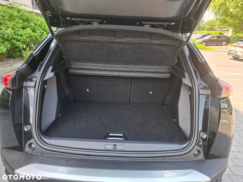 Peugeot 2008 - 11