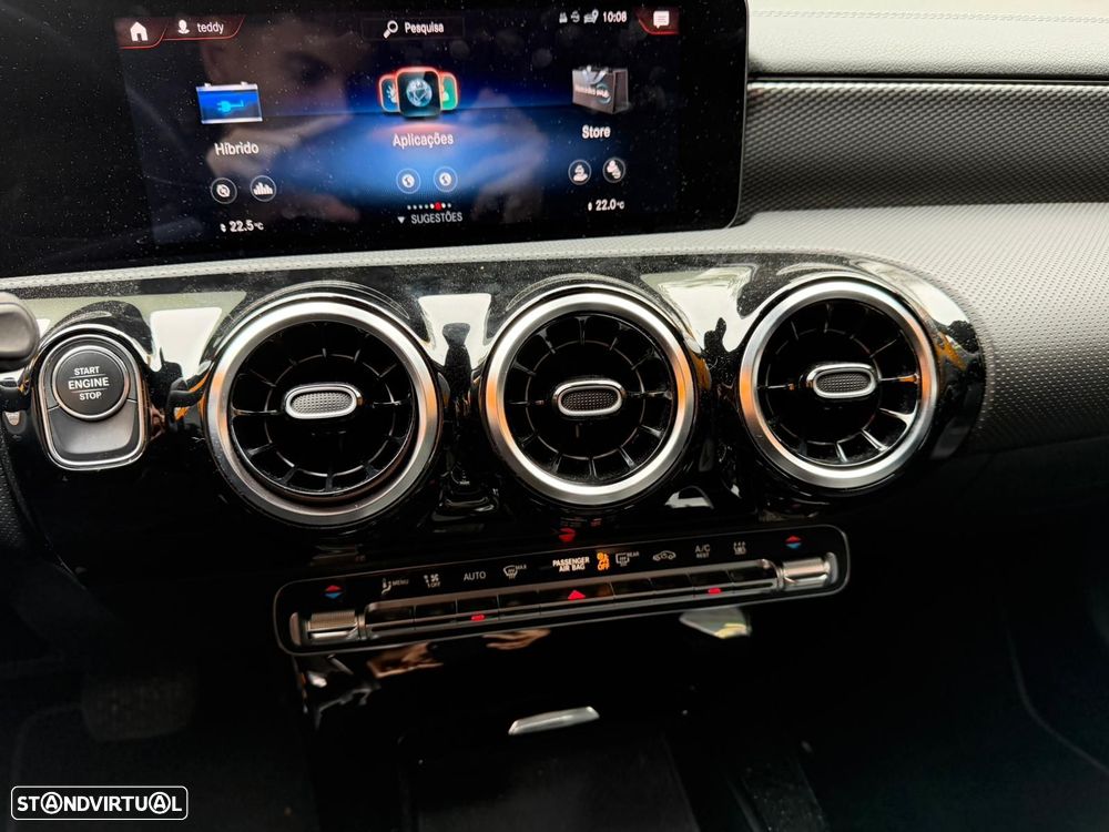 Mercedes-Benz CLA 250 - 25